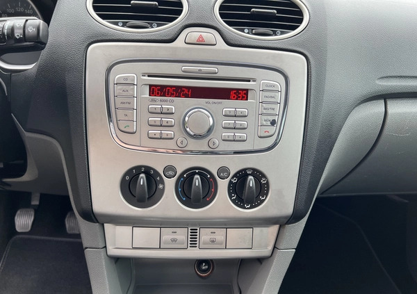 Ford Focus cena 16500 przebieg: 165200, rok produkcji 2009 z Zgierz małe 277